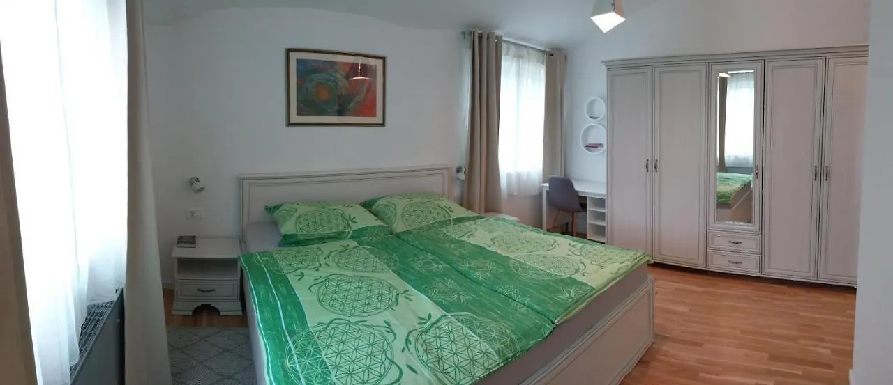 Villa Vila Dubravka - Schoen Und Komfortabel Inmitten Von Olivenbaeumen Und Weinbergen Mit Whirlpool Valtura