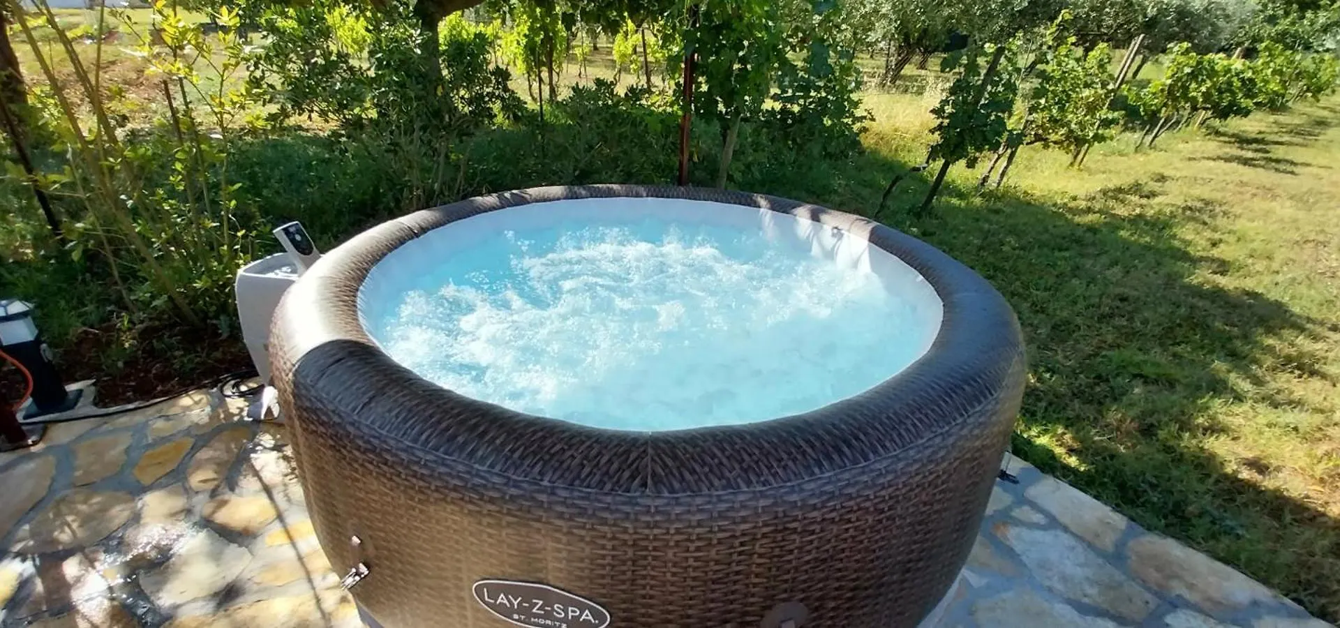 Villa Vila Dubravka - Schoen Und Komfortabel Inmitten Von Olivenbaeumen Und Weinbergen Mit Whirlpool Valtura